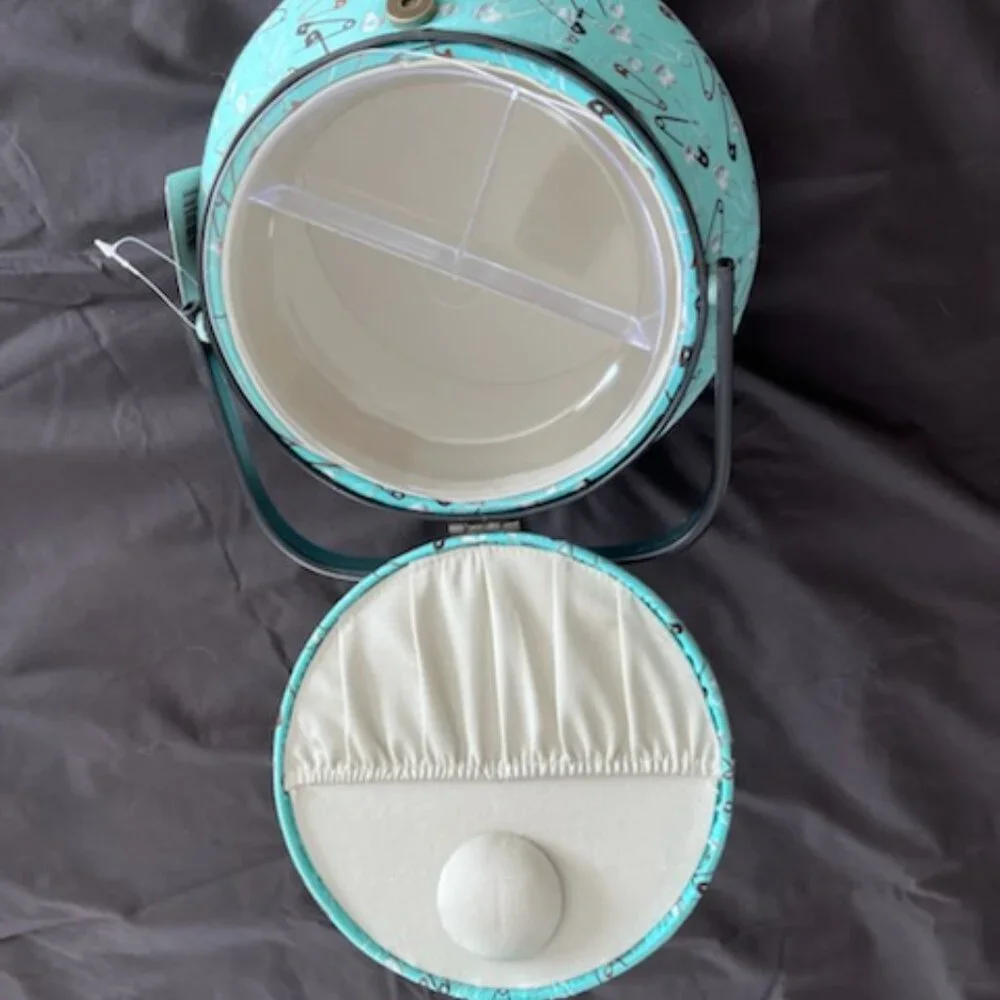 Sewing Box - Picture 2 of 4